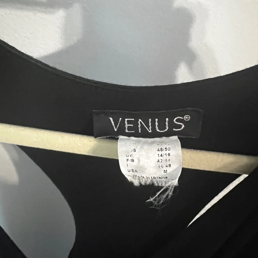 VENUS Maxi Dress - Picture 5 of 5